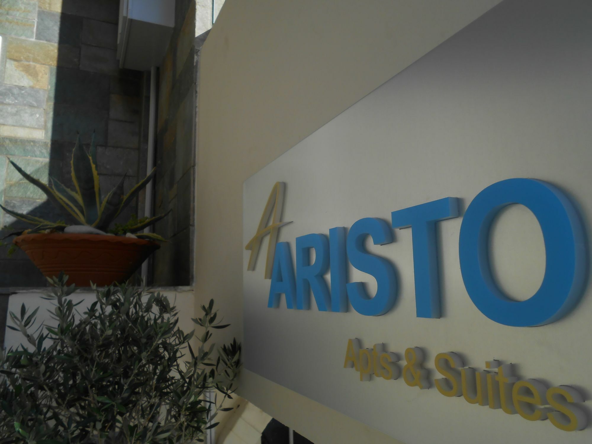 Aristo Apts Hersonissos  Exterior photo